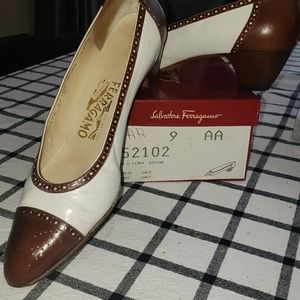 Vintage Salvatore Ferragamo womens shoe